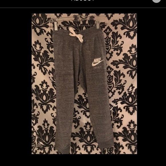 Street/Lounge NIKE Bottoms*NWT*Price FIRM* - Picture 5 of 12